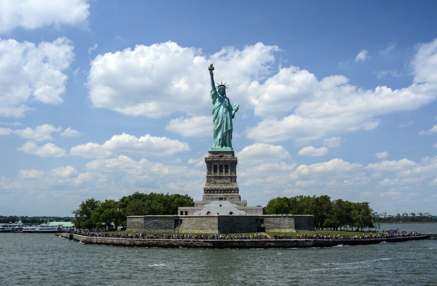 Famous Tourist Spots That Are Actually in the ‘Wrong’ Country